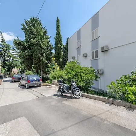 Firule Hidden Gem * Split